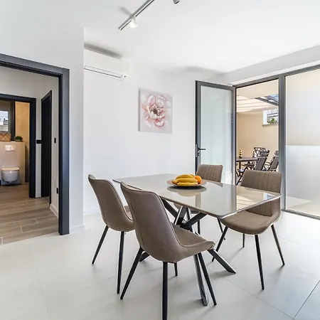 Apartman Olive Apartment Sutivan