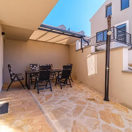 Apartman Olive *